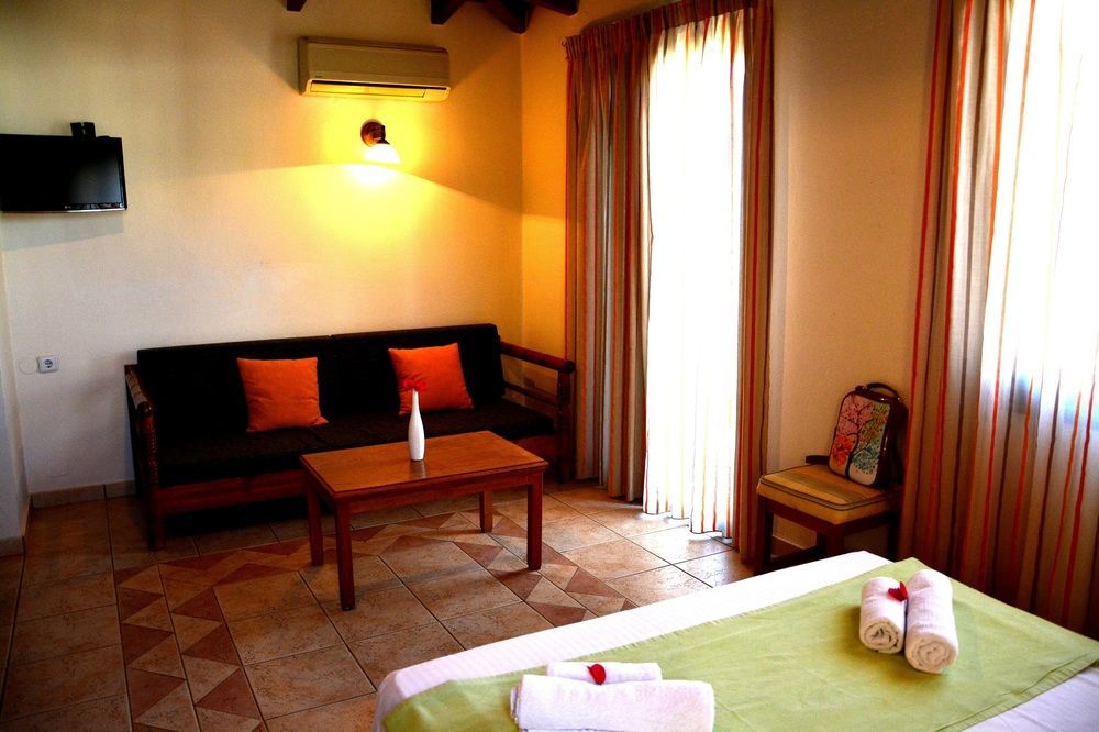 Castello Village Resort Szíszi Kültér fotó